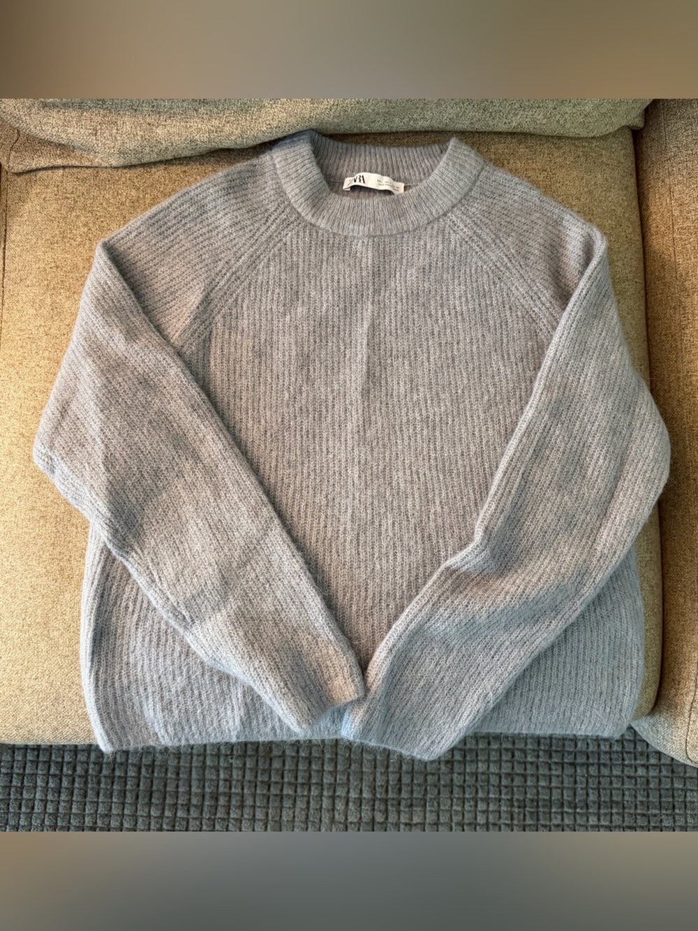 Zara Women's Light Gray Crewneck Sweater
